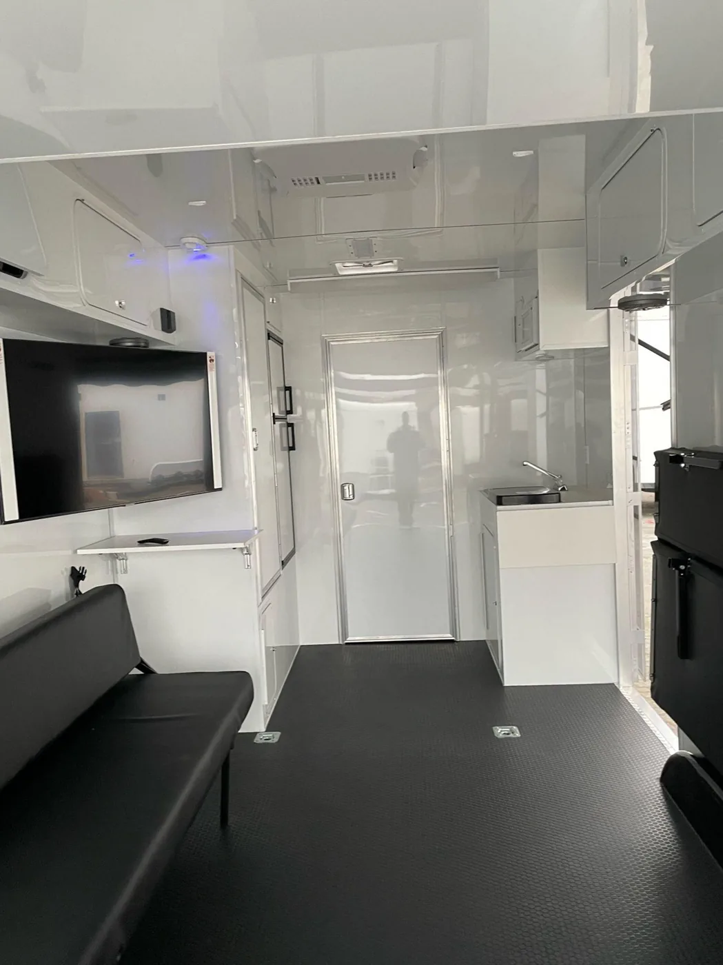 Kitchen equipment installed inside a trailer
